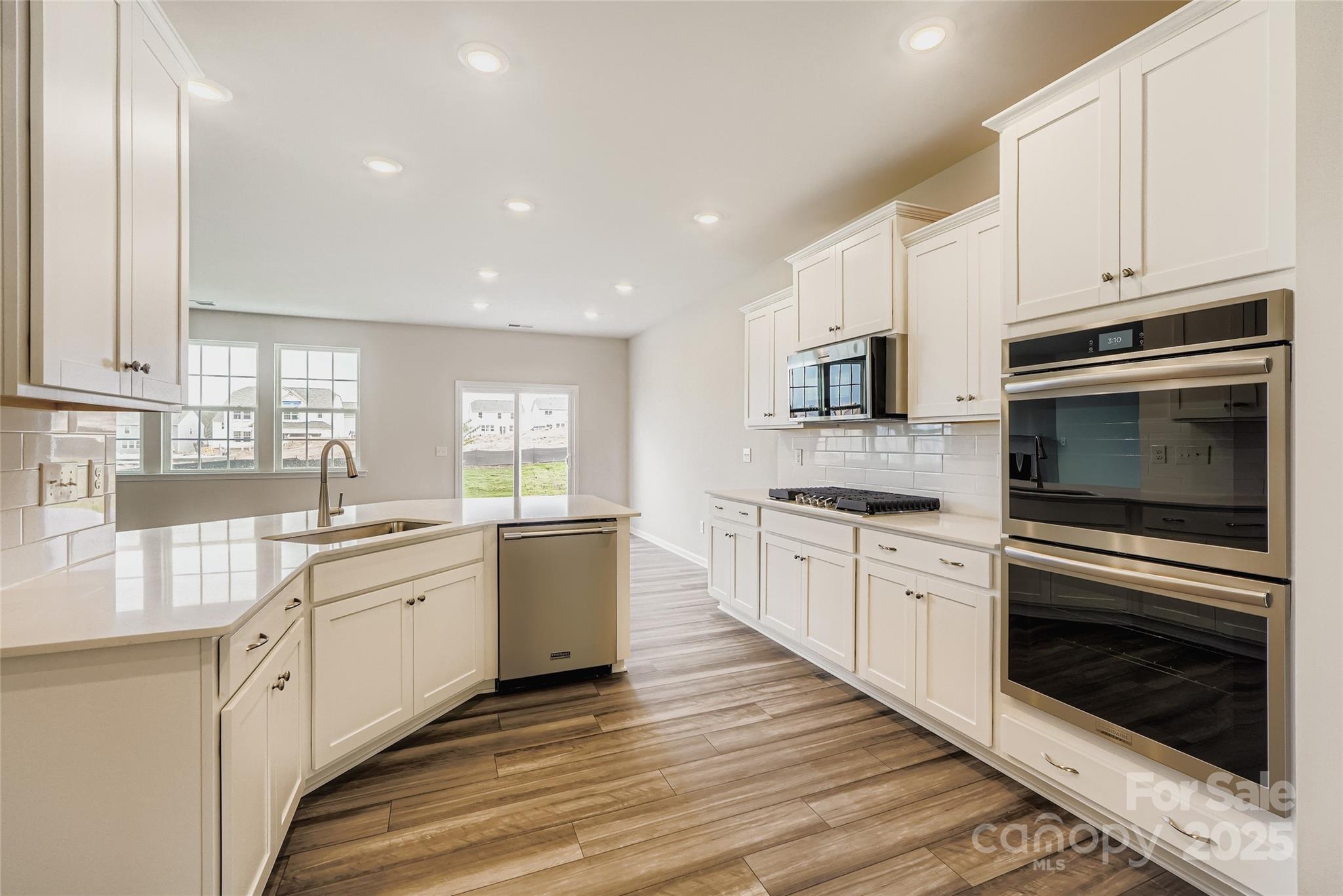 4356 Shimmering Stone Way