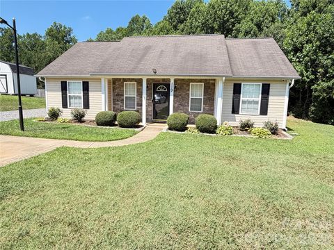 Photo of 119 Addison Place, Troutman, NC 28166 (MLS # 4396309)
