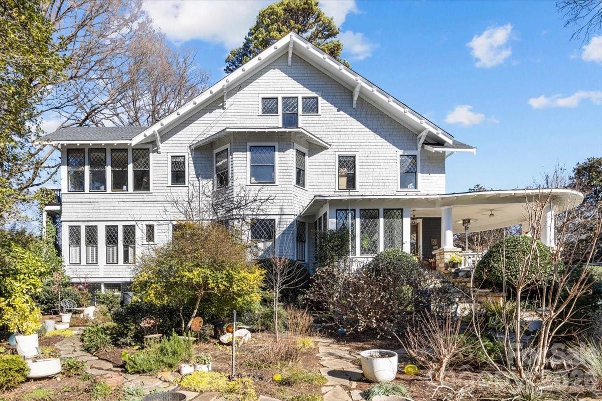 509 Clement Avenue 3