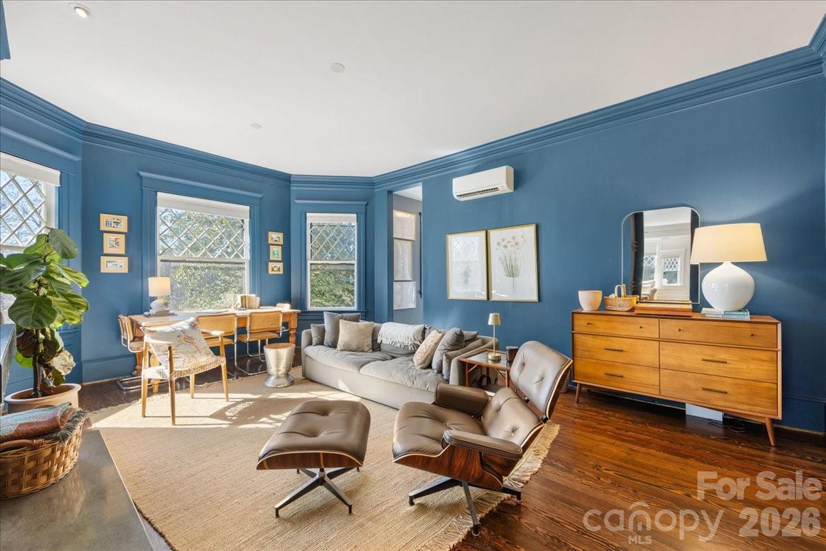 Elizabeth - Residential