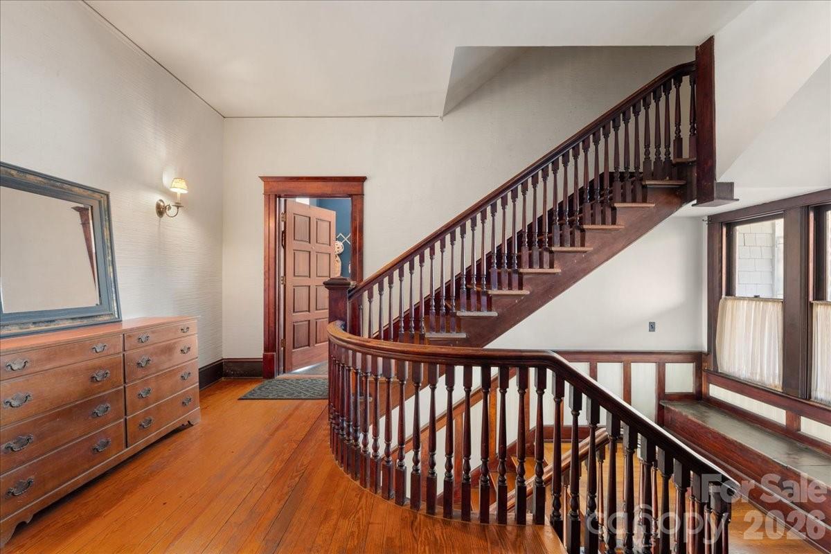 Elizabeth - Residential