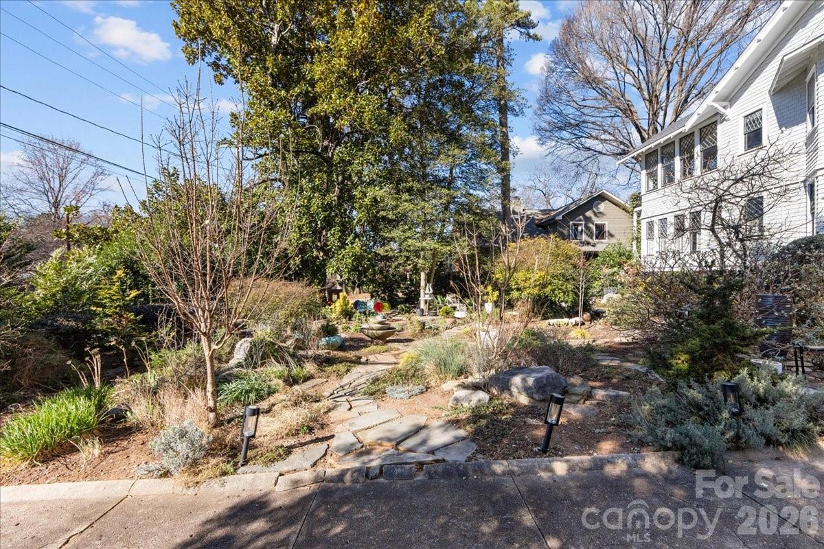 Elizabeth - Residential