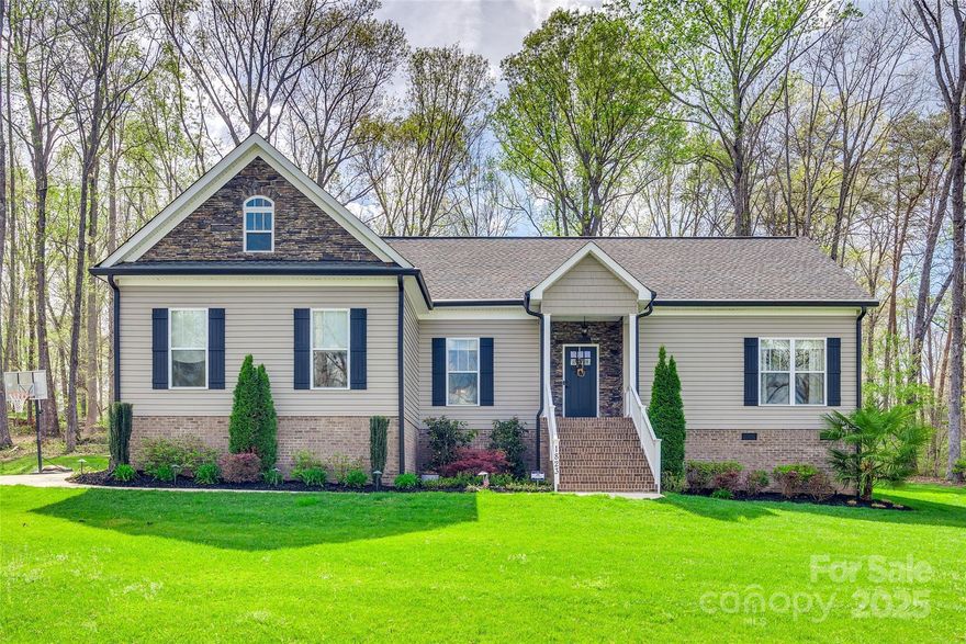 Must see like new home w/ over half an acre in the desirable Peeble Creek subdivision. Welcome to this open floor plan featuring a fantastic kitchen with gorgeous granite on the large island and counters, custom backsplash & plenty of space to fulfill any cooks dreams!  Convenient pantry to stock your essentials. Custom features of the home include 9 ft ceilings, beautiful crown molding & great room features a cozy gas fireplace.  The primary suite has it's own spa like bathroom w/ double sinks, ceramic shower & two separate closets.  Two bedrooms that share a bathroom are on opposite side.  Current owner added new sunroom w/ it's own attached half bath  (could double as a guest space) & large office! Plenty of storage throughout the home.  This home is wonderful for entertaining family & friends!  There are many upgrades including surround sound w/ speakers throughout, under counter lighting,  beautiful landscaping w/ irrigation and lighting, gutter guards and alarm system.