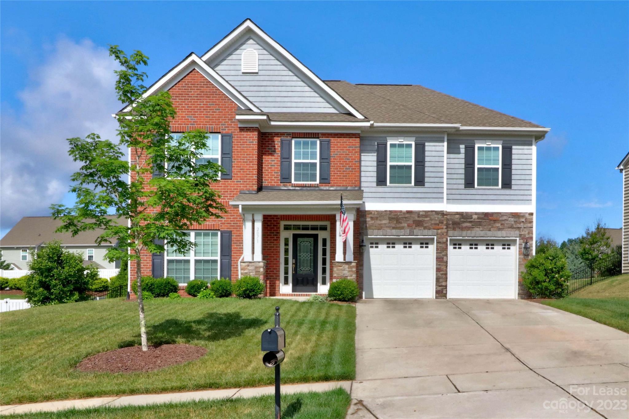 Photo 1 of 39 — 2071 Topaz Plaza, Davidson, NC 28036