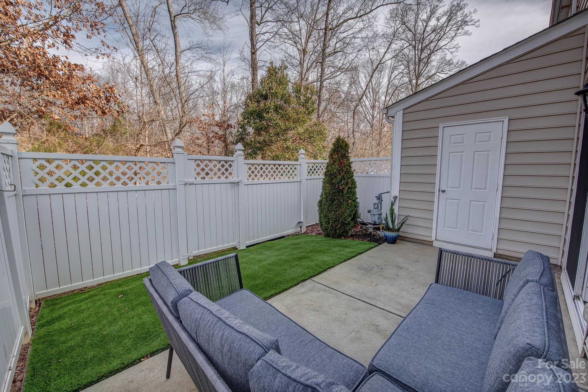 Waters Edge - Residential