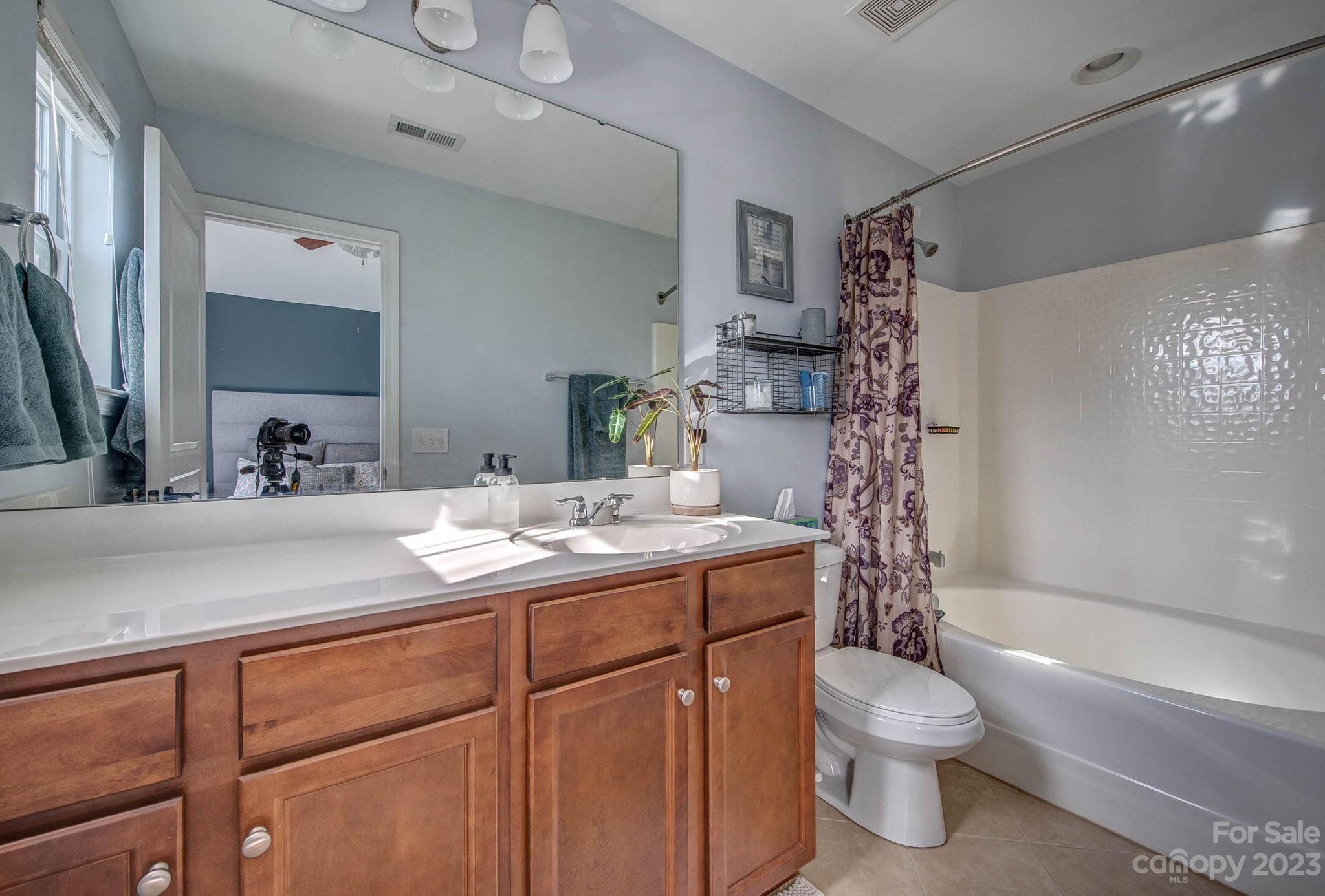 Waters Edge - Residential