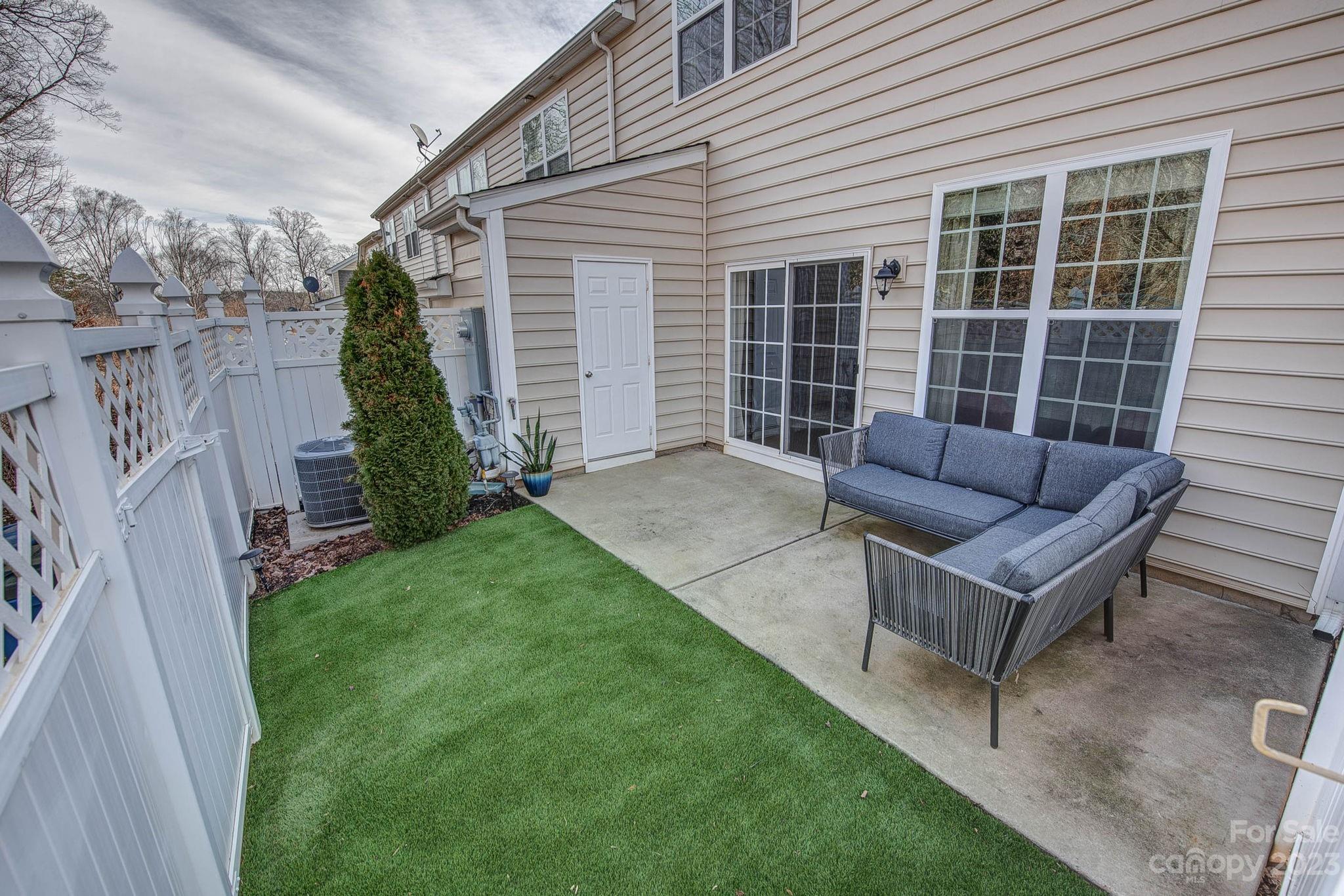 Waters Edge - Residential