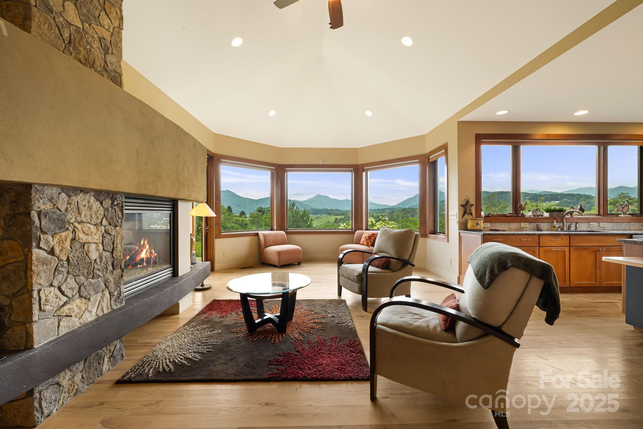 16 Pearl Mountain Ridge
