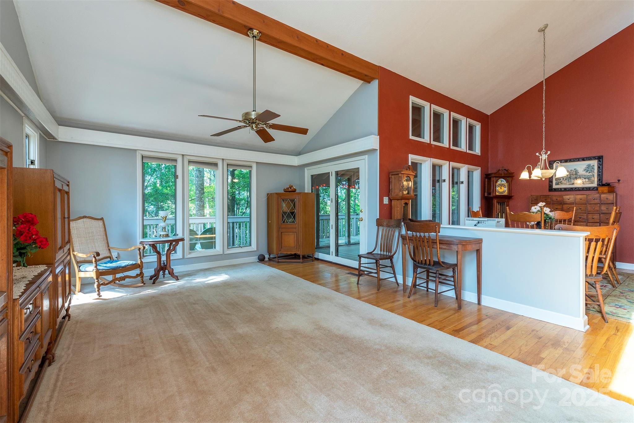 10 Chestnut Ridge Road