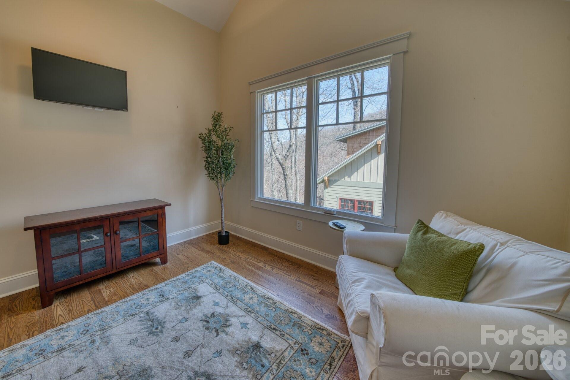 Creston - Residential