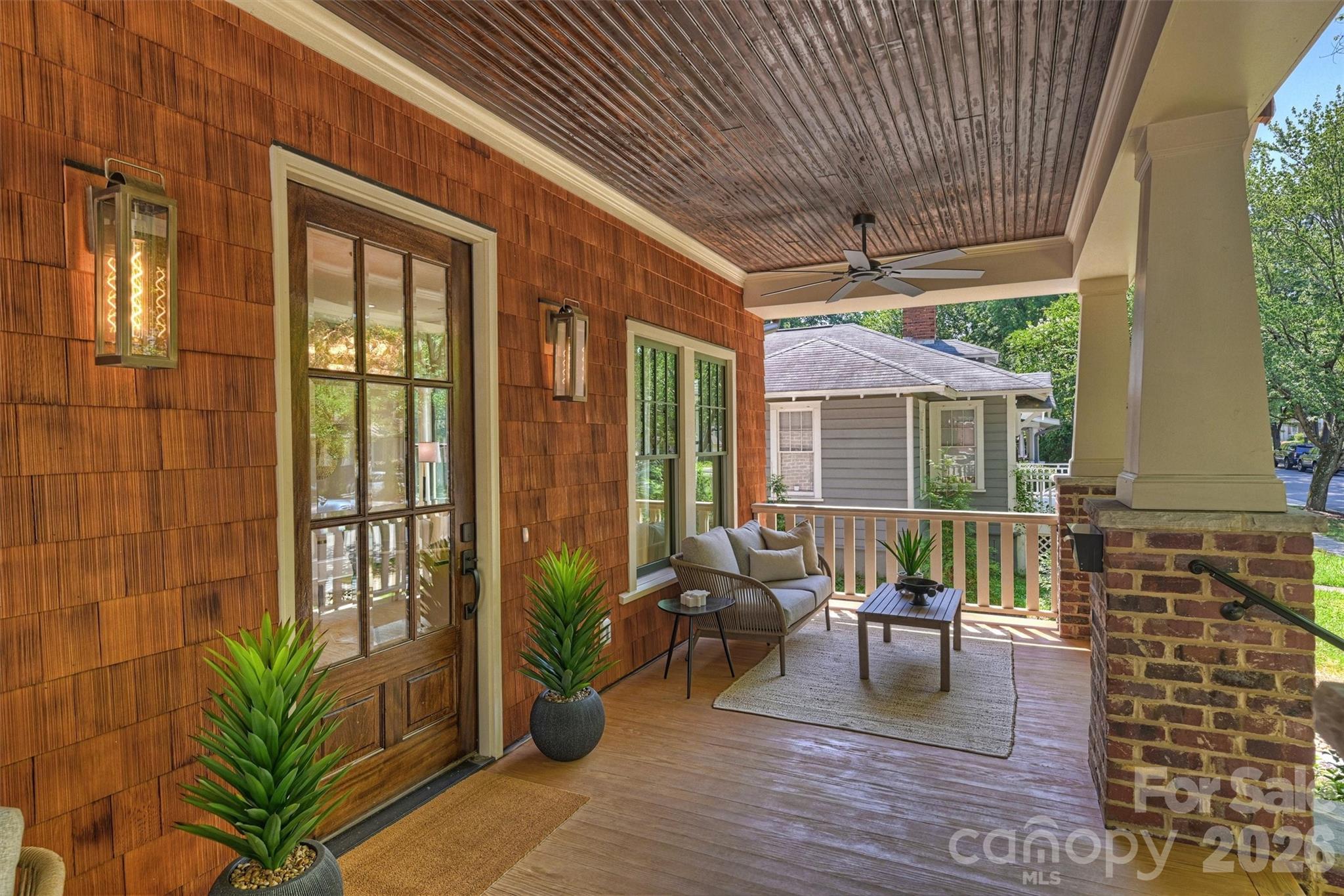509 E Tremont Avenue