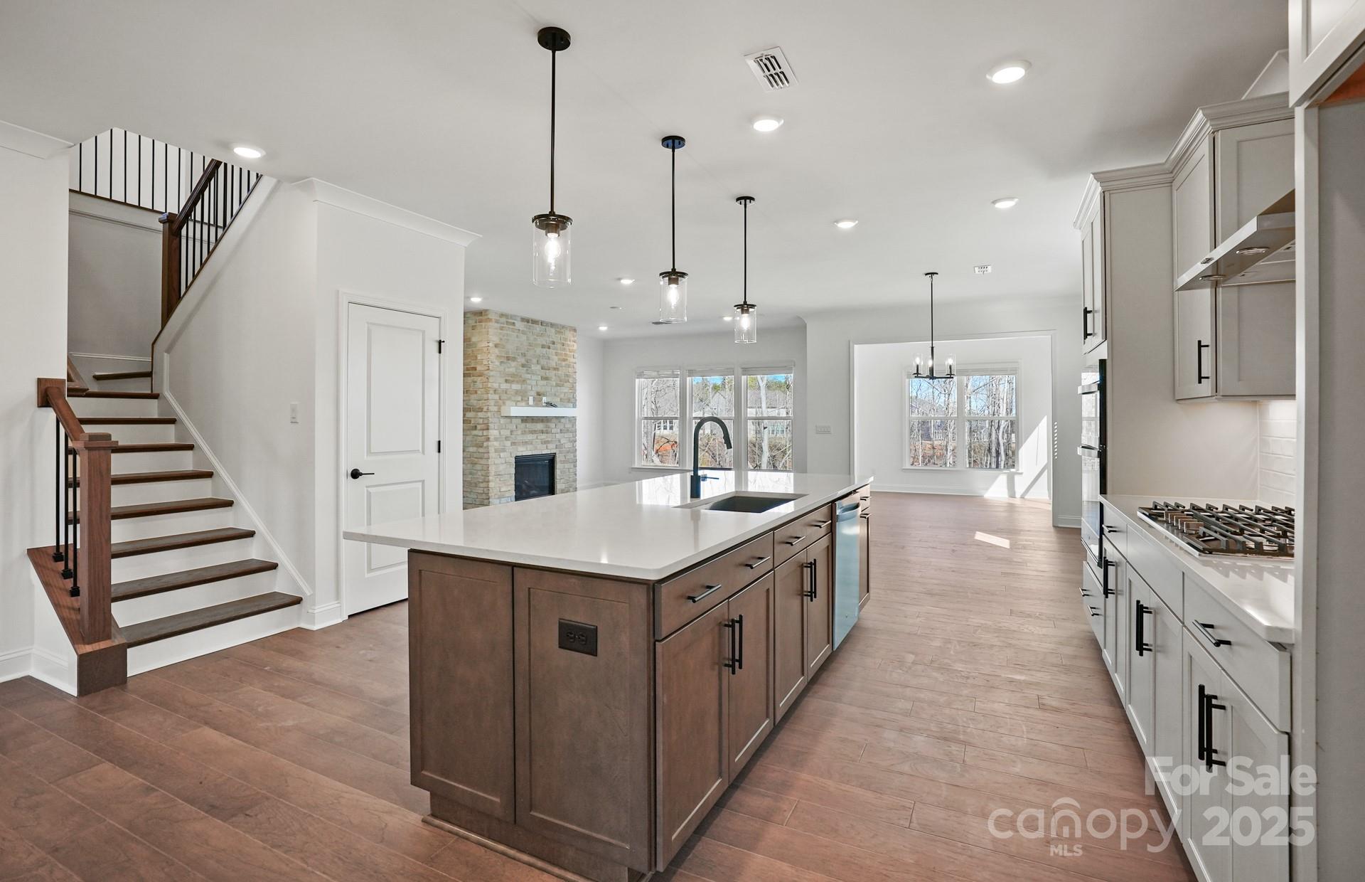 Kinsdale - Residential