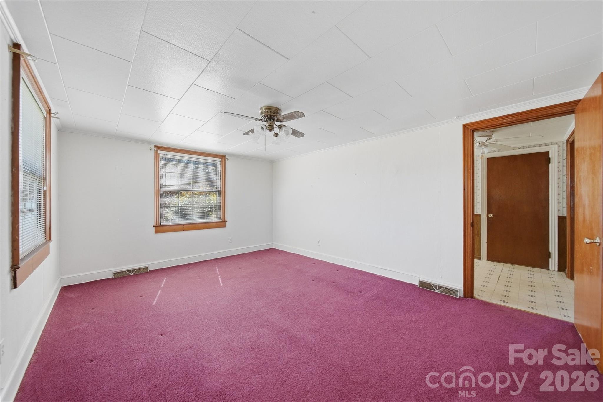 2421 35th Street Court NE