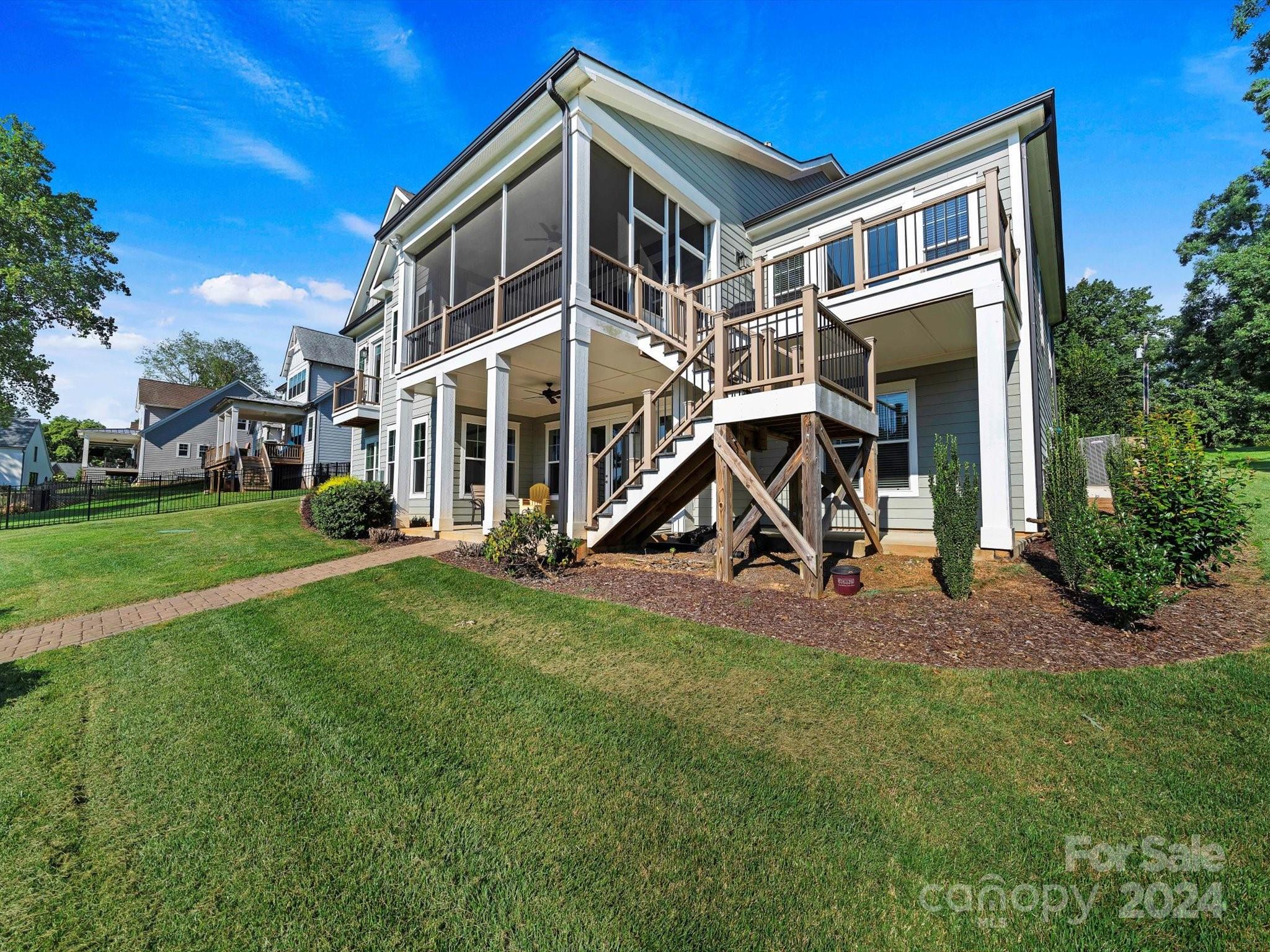 Regency Lake Village - Residential