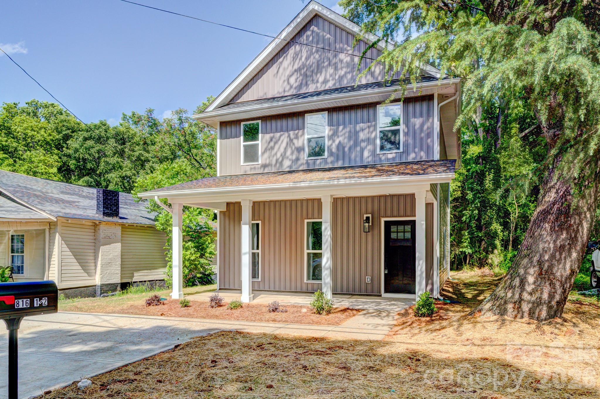 816.5 Frederick Street 24