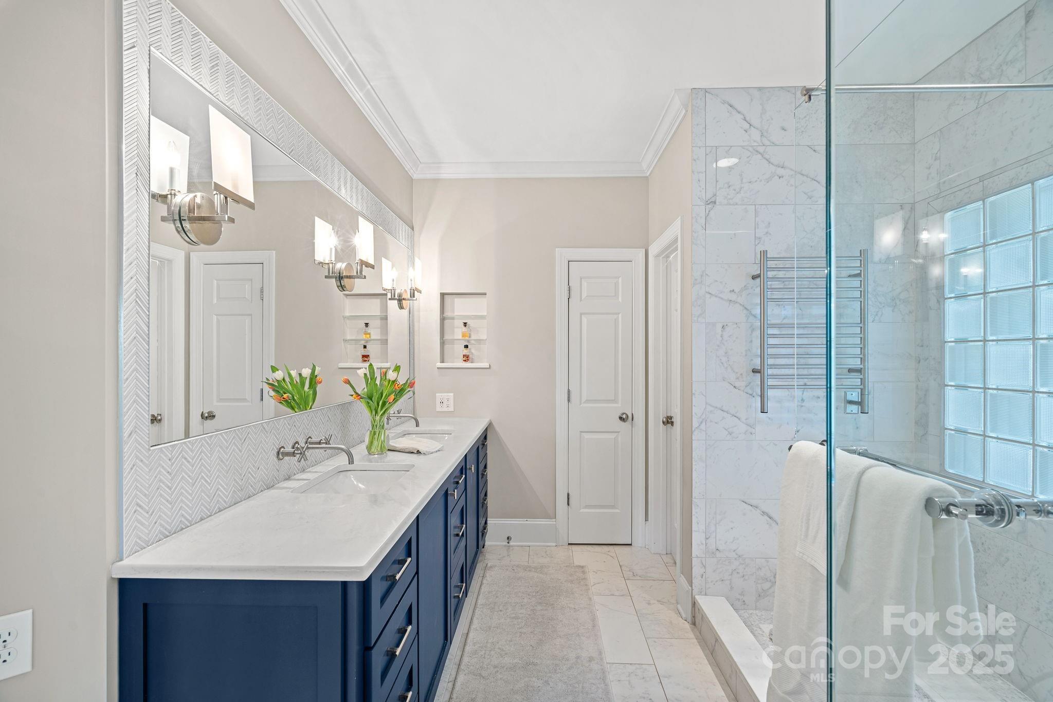 The Peninsula - Residential