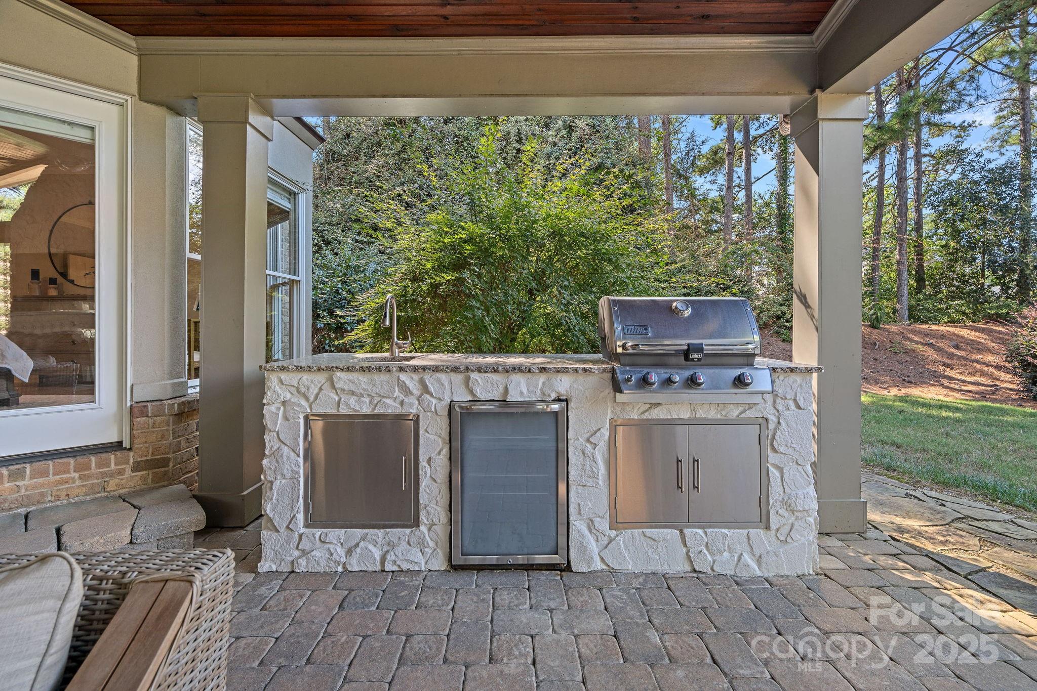 The Peninsula - Residential