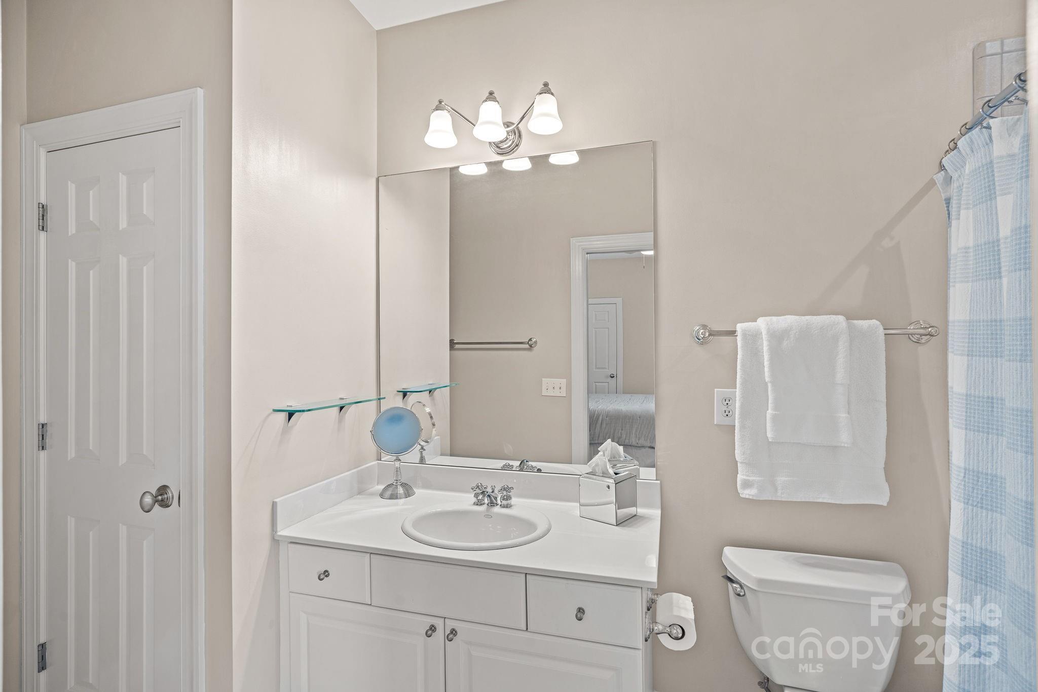 The Peninsula - Residential