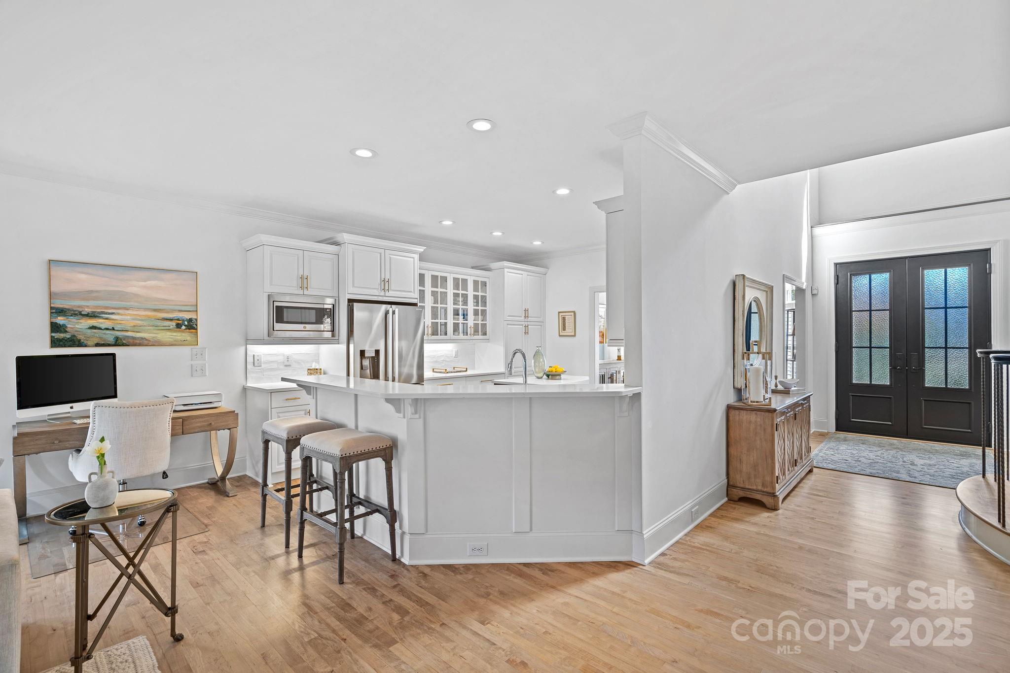 The Peninsula - Residential