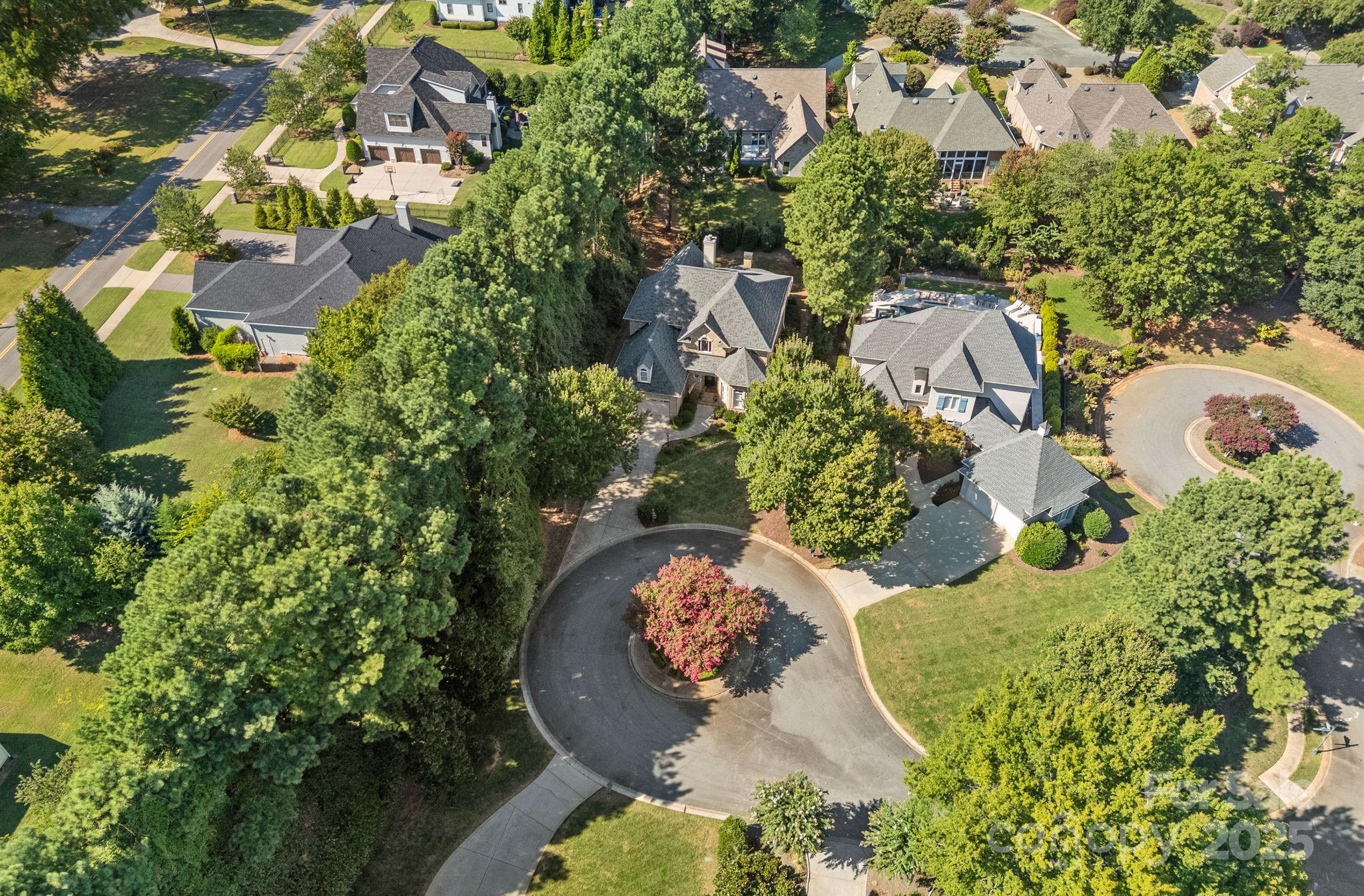 The Peninsula - Residential