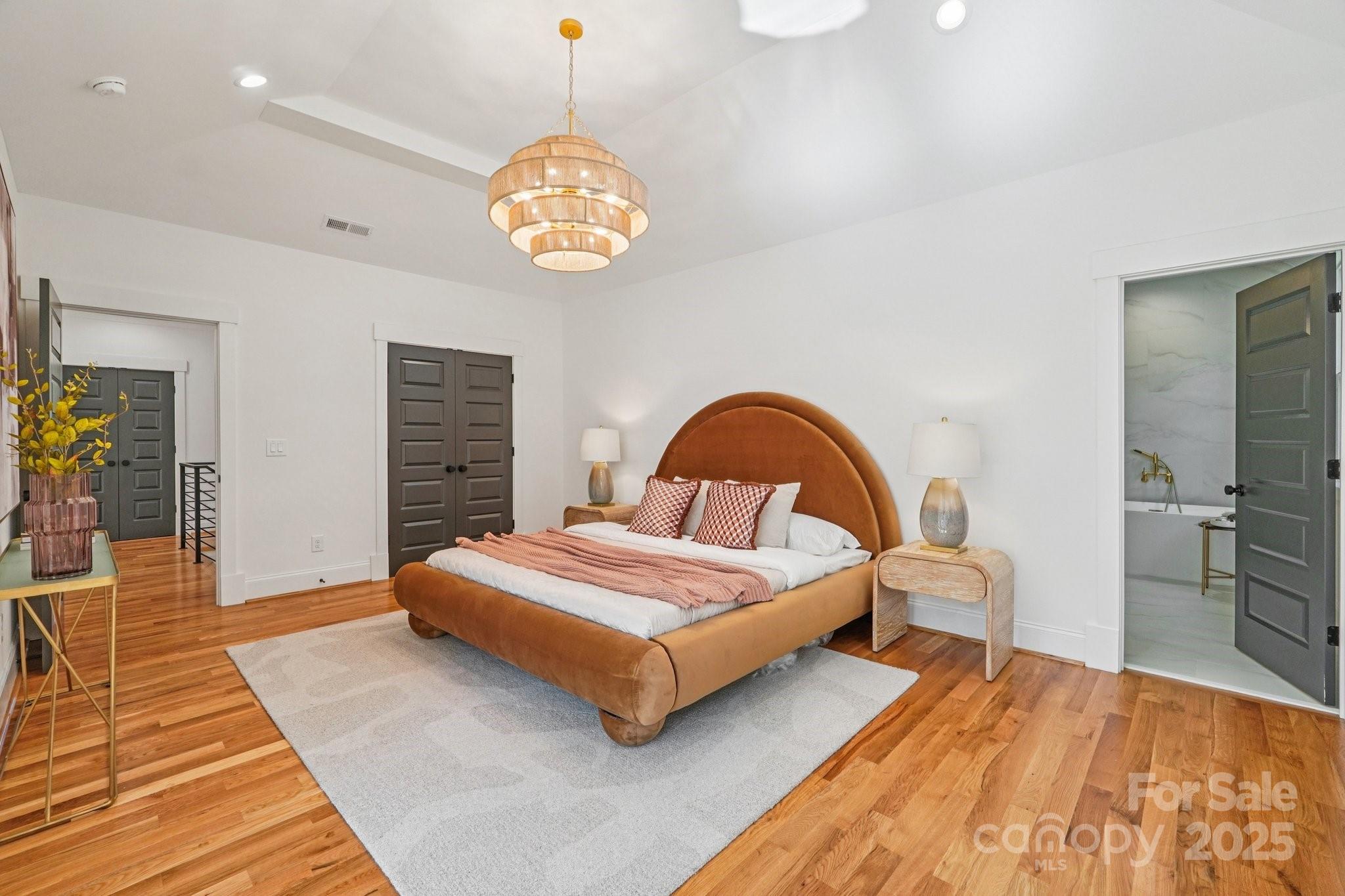 Lansdowne - Residential