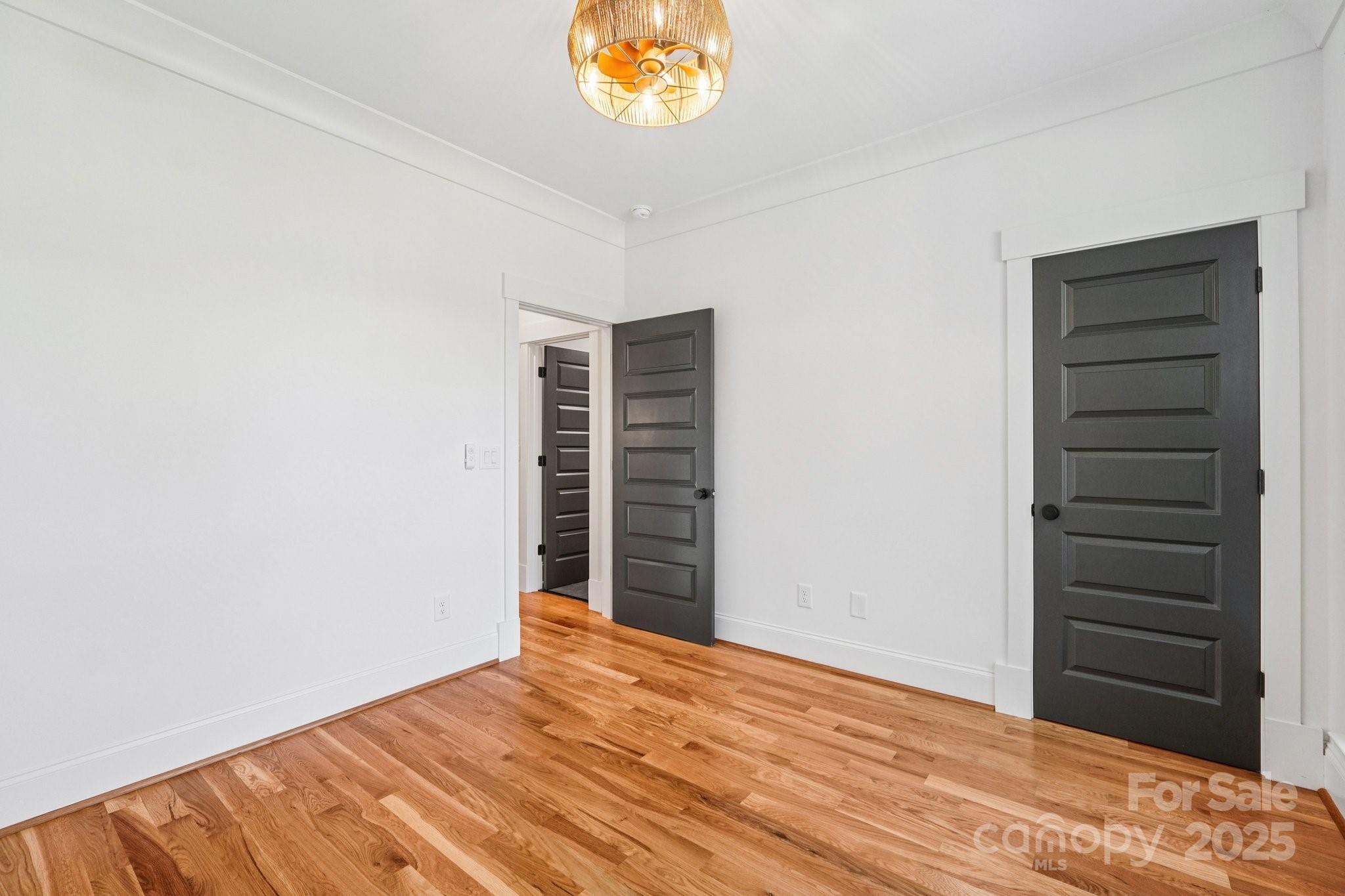 Lansdowne - Residential