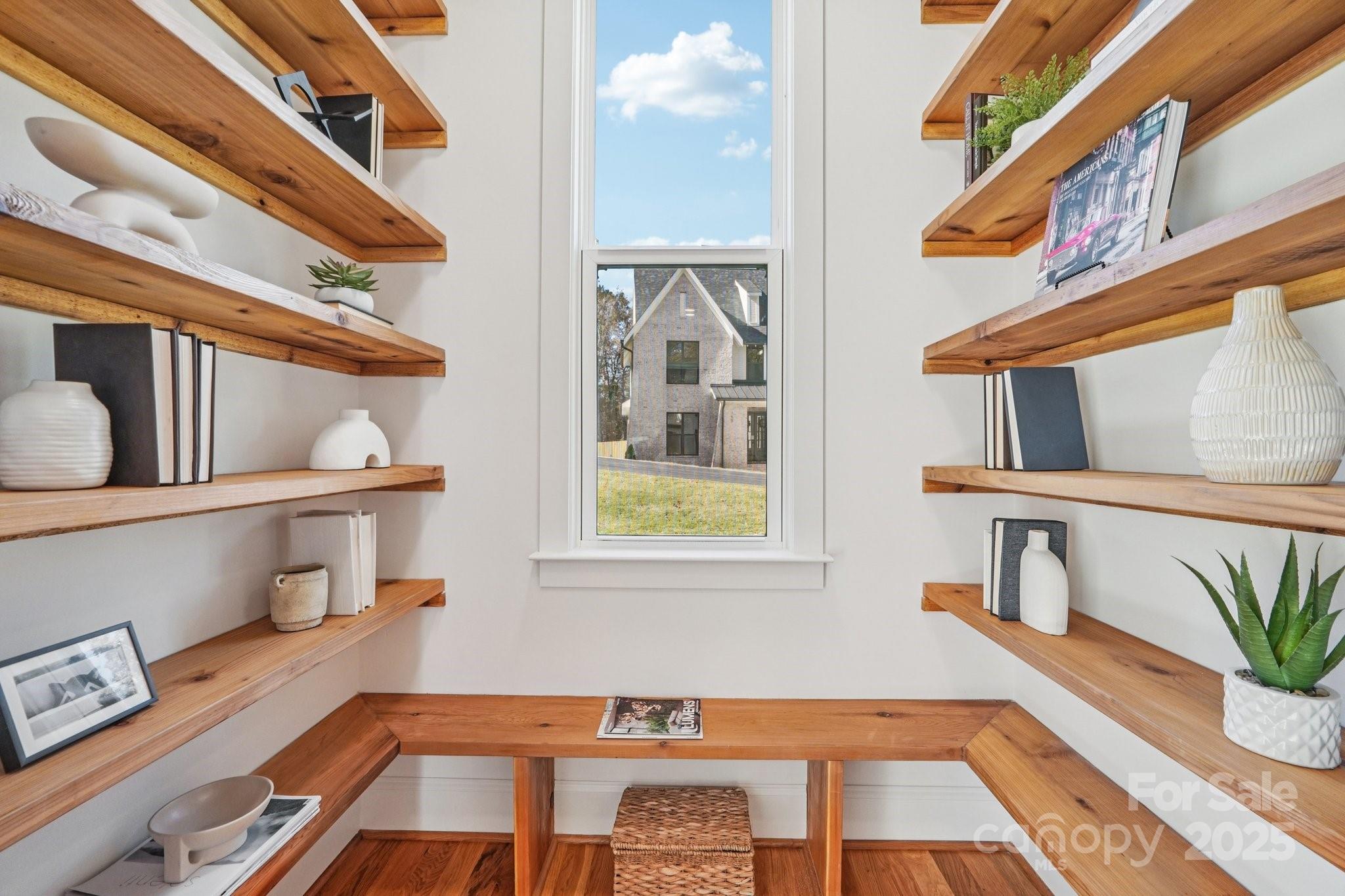 Lansdowne - Residential