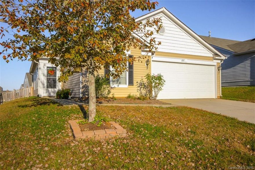 Tidy and adorable ranch home without steps perfect for first time buyers or empty nesters.  Open floor plan, fenced back yard with patio in pet friendly quiet community.  Low county taxes. Top rated schools.