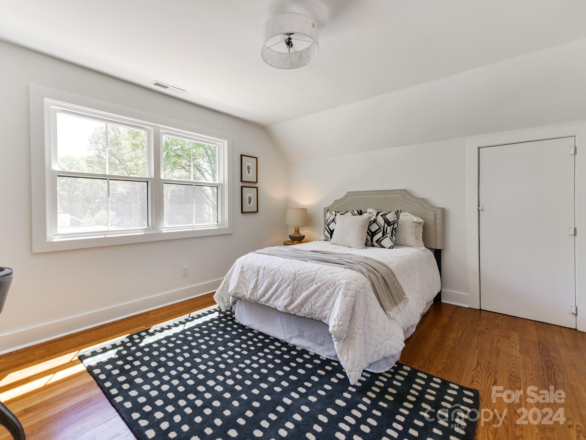 Lansdowne - Residential