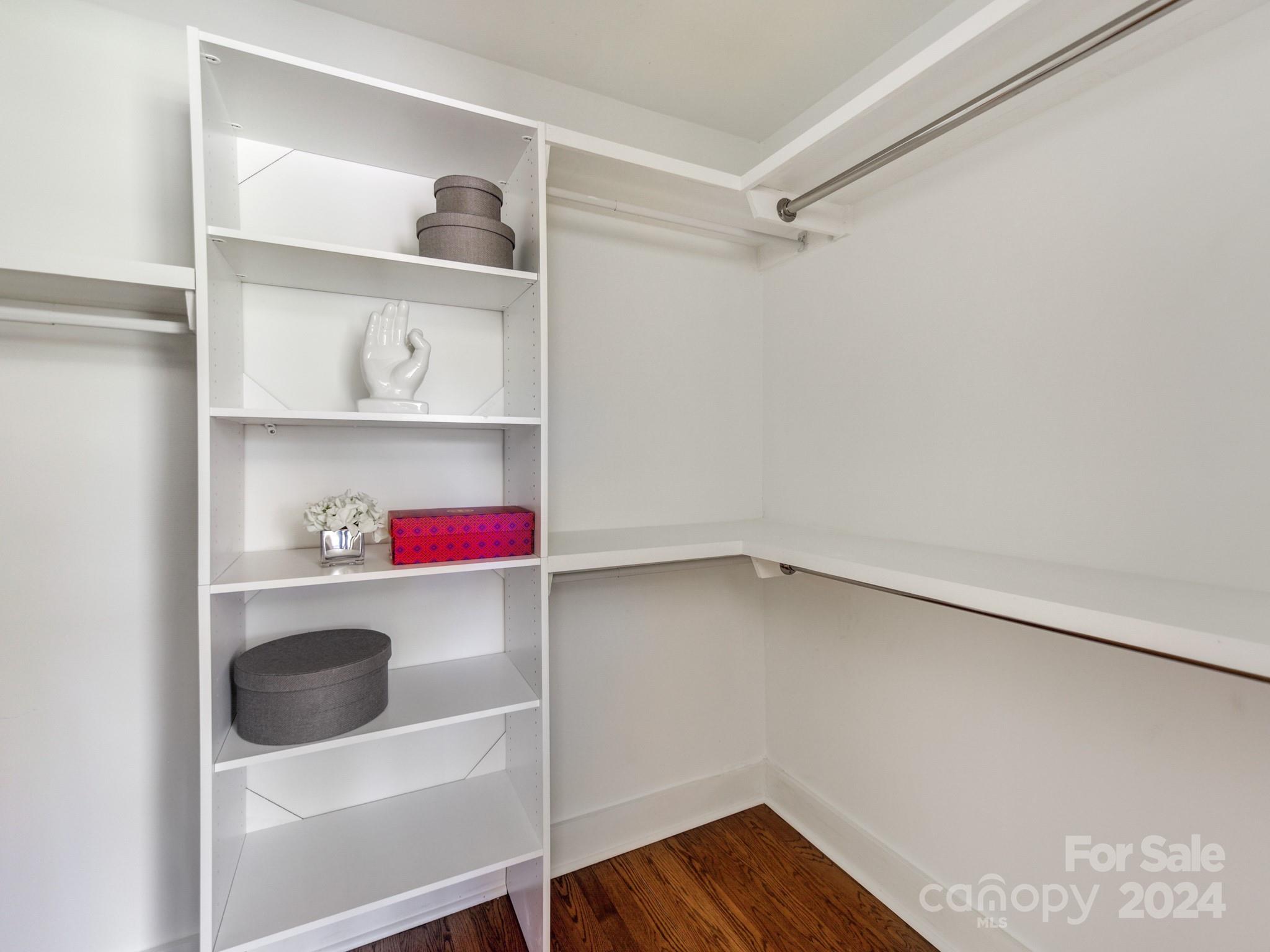 Lansdowne - Residential