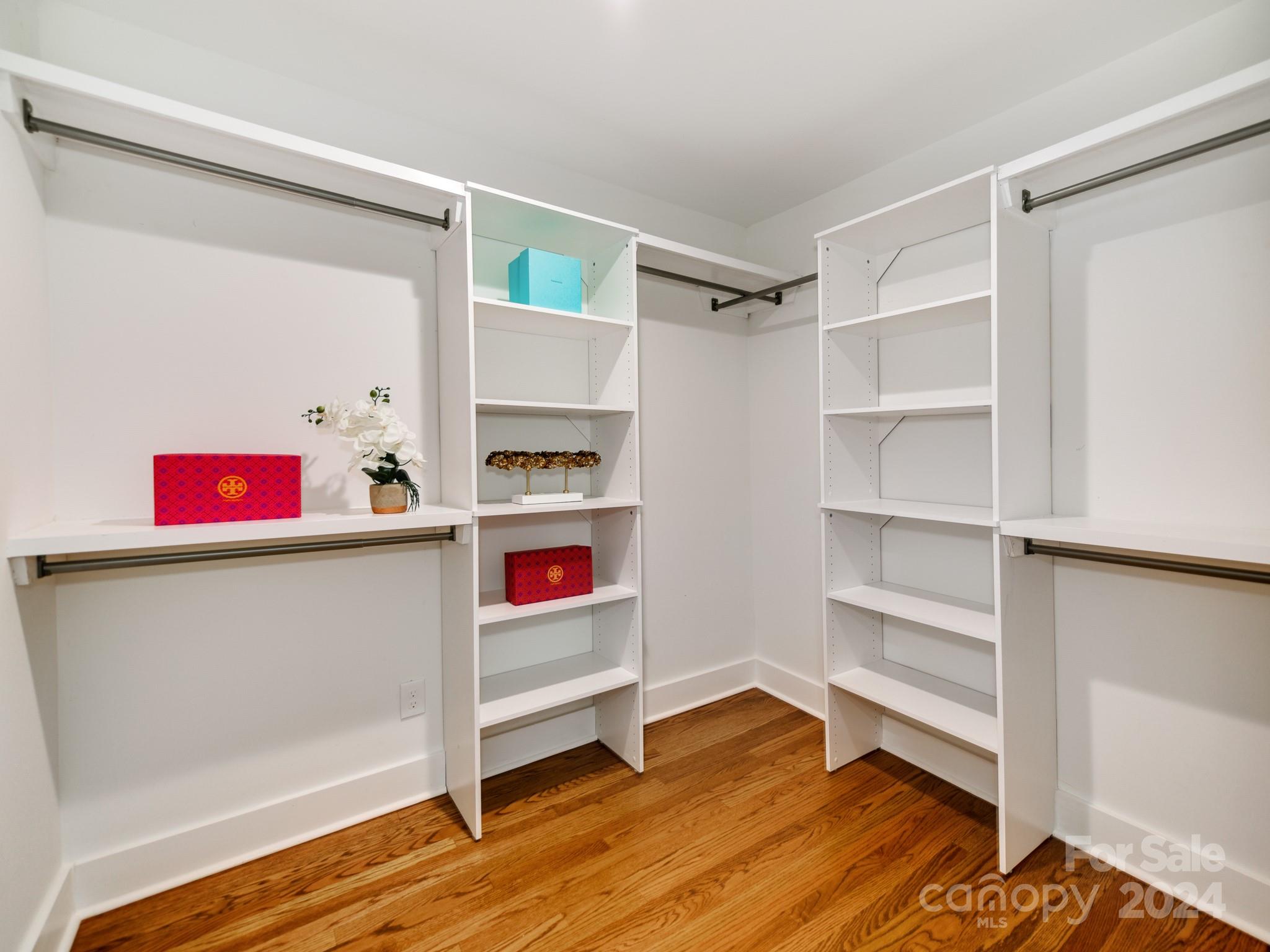 Lansdowne - Residential