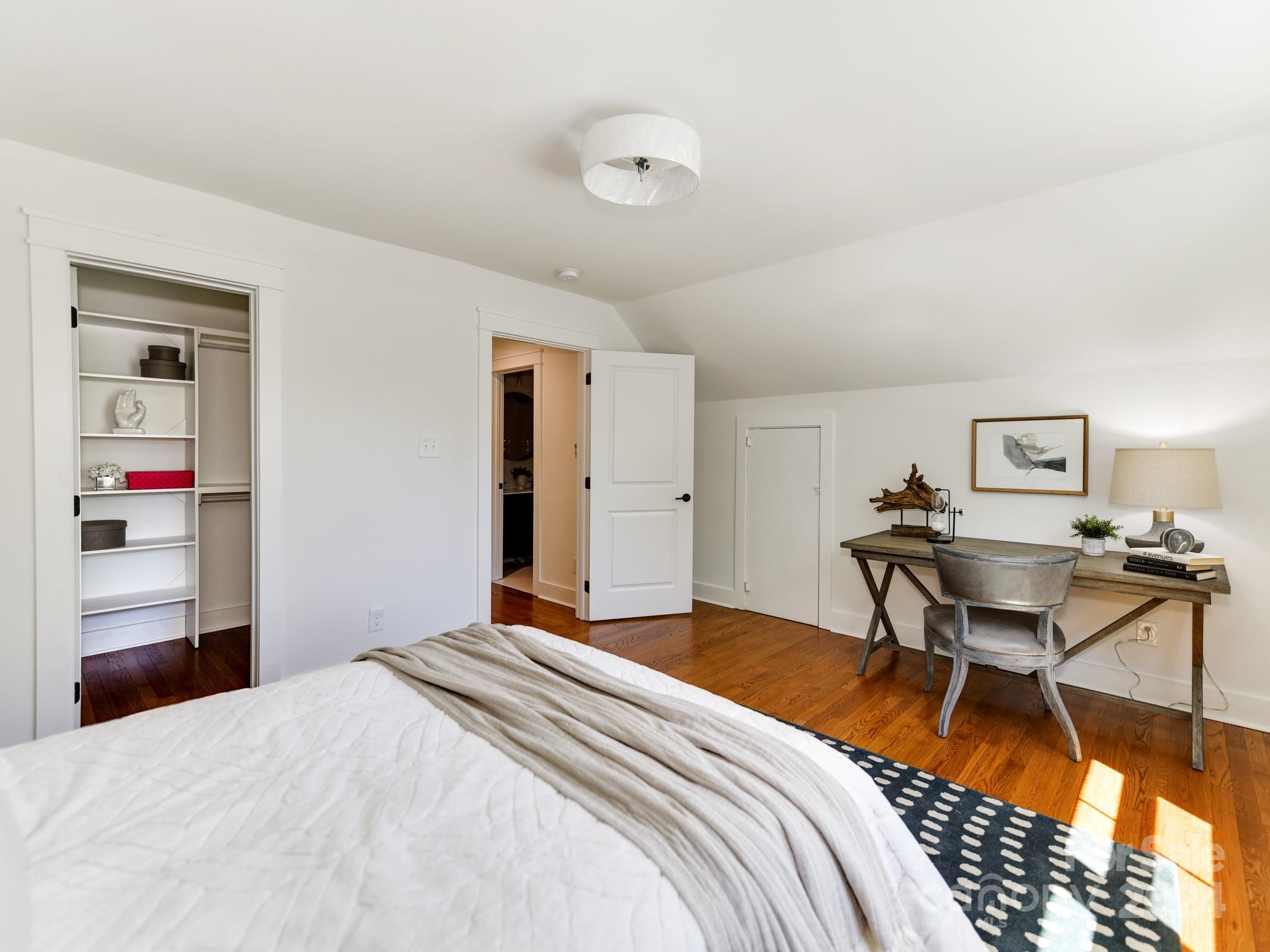 Lansdowne - Residential