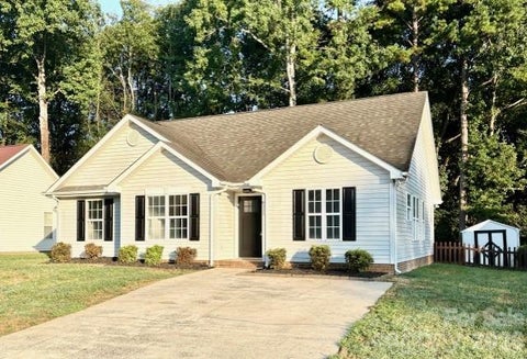 Photo of 6111 Country Walk Drive, Charlotte, NC 28212 (MLS # 4420274)