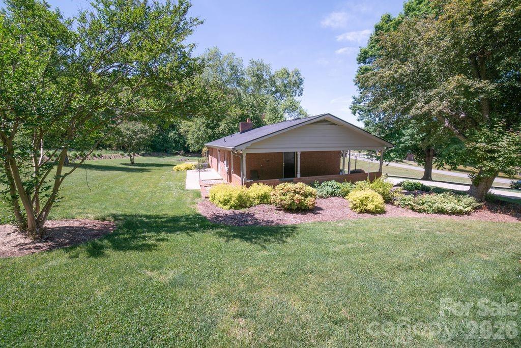 1802 Hopewell Road