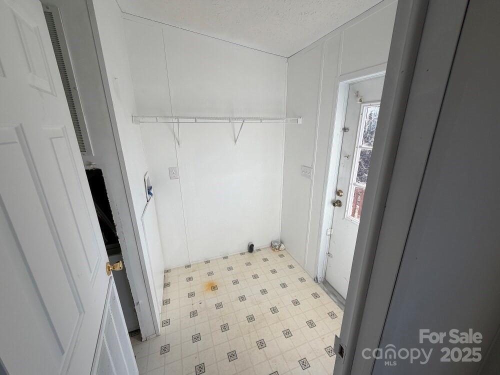 Annie Trace - Residential