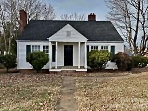 Photo of 1402 S Main Street, Lexington, NC 27292 (MLS # 4354007)