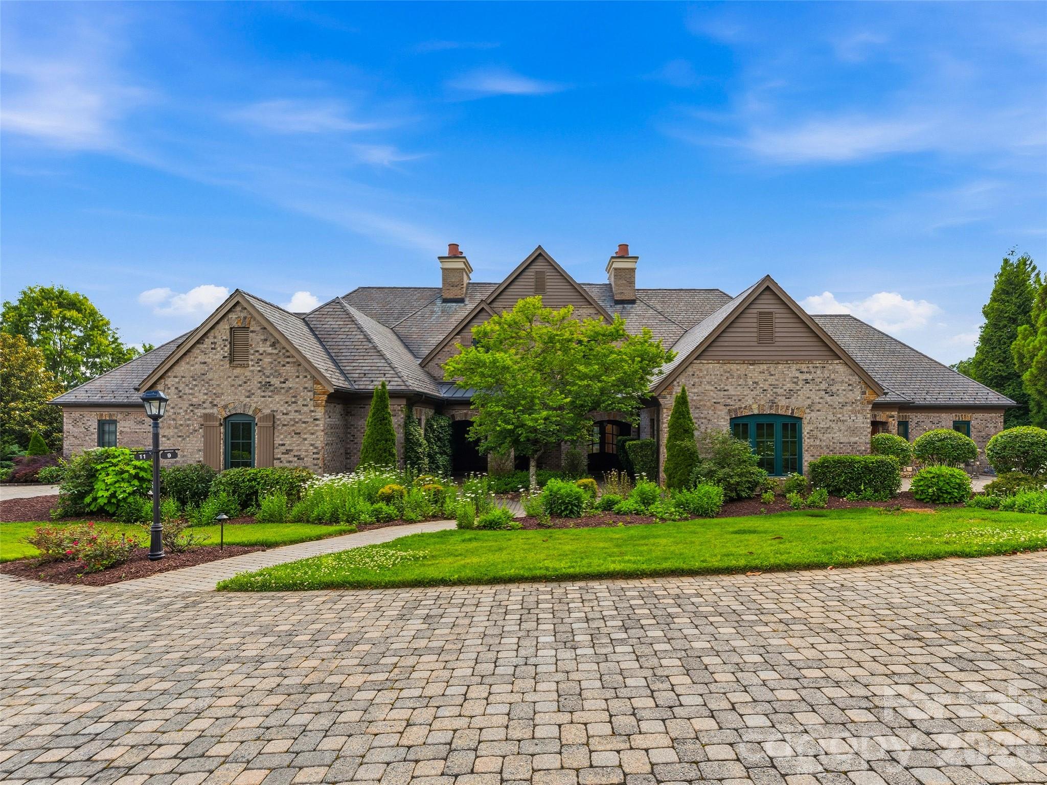 9 Linkside Court