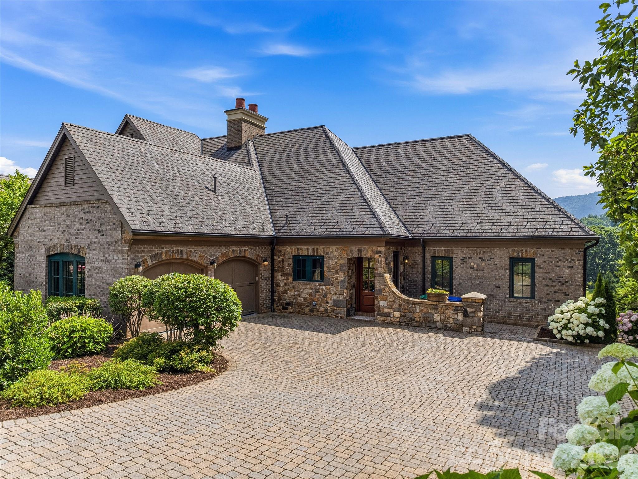 9 Linkside Court