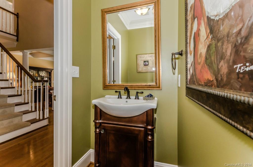 The Peninsula - Residential