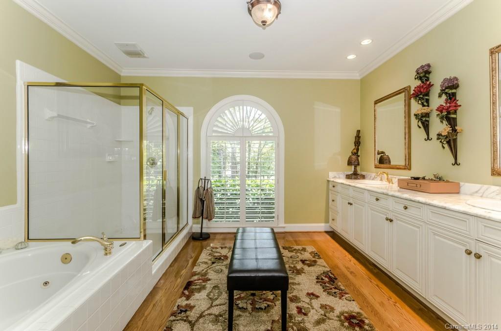 The Peninsula - Residential