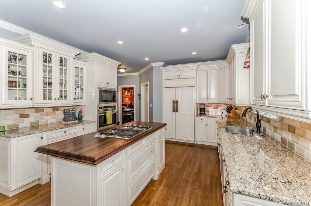 The Peninsula - Residential