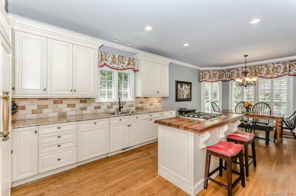 The Peninsula - Residential