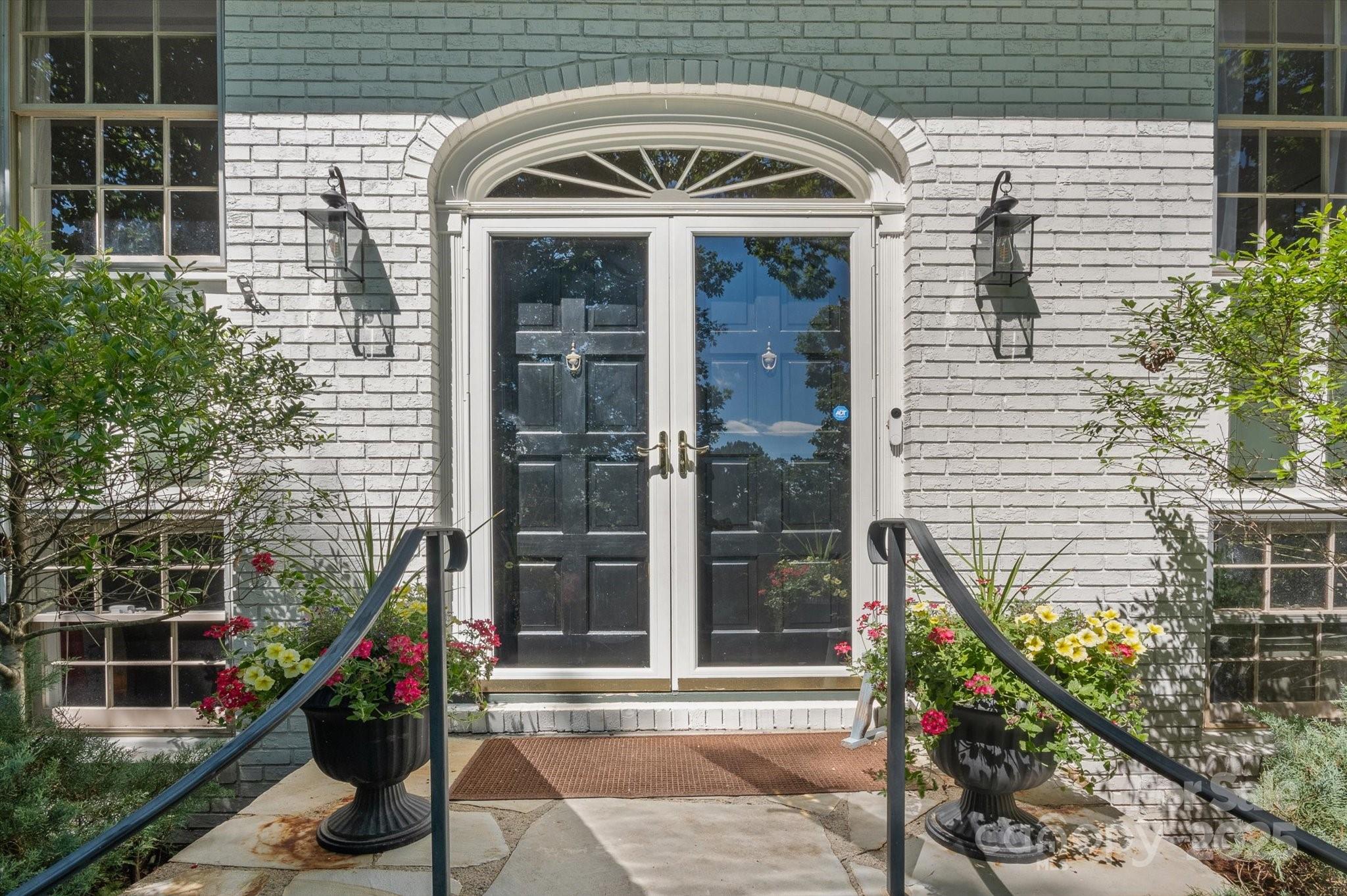 78 Sleepy Hollow Drive