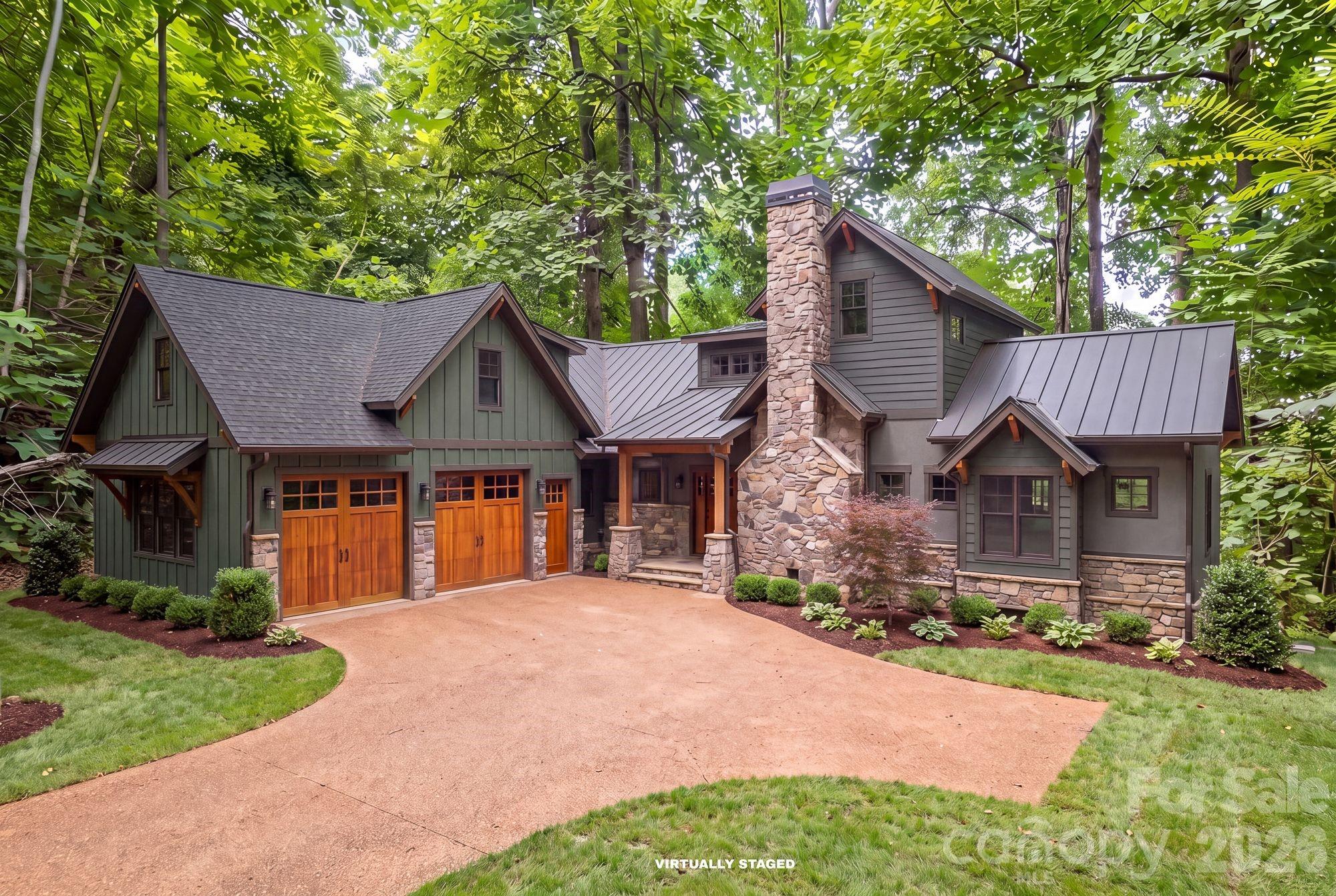 1915 Creston Drive