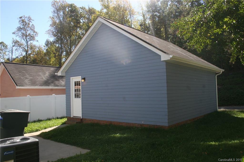 Water Oak - Residential Lease