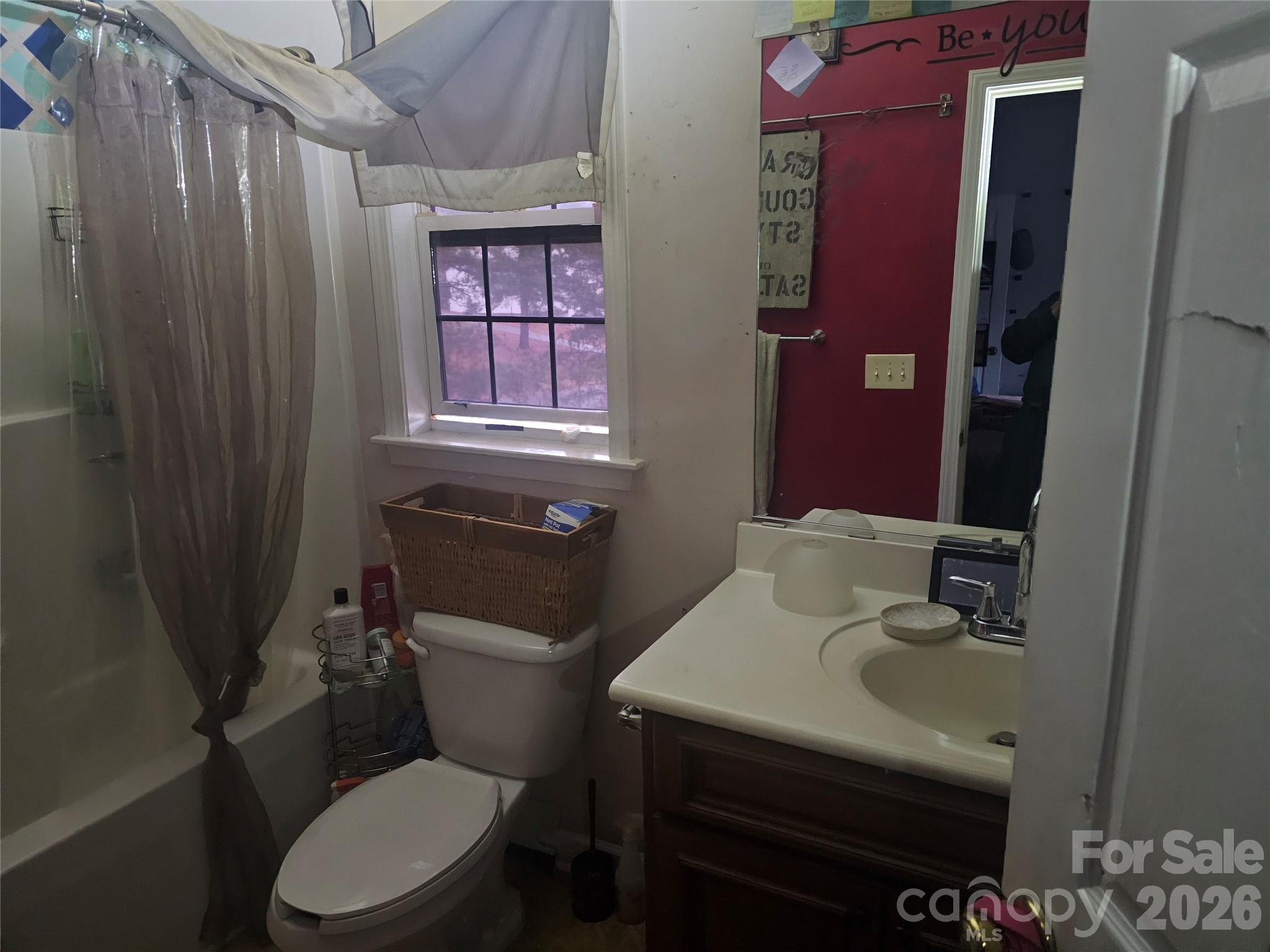 2548 Strawberry Lane