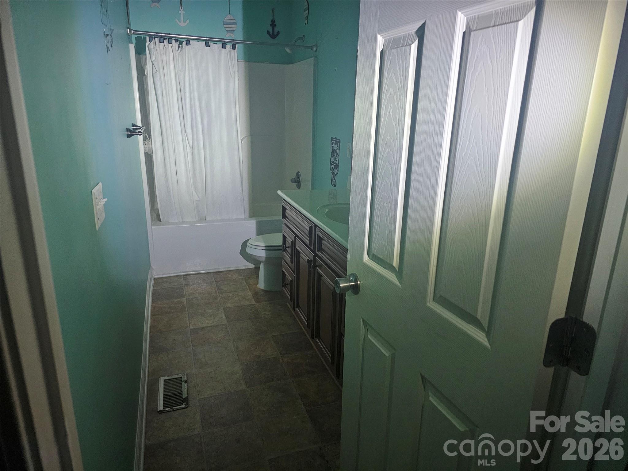 2548 Strawberry Lane