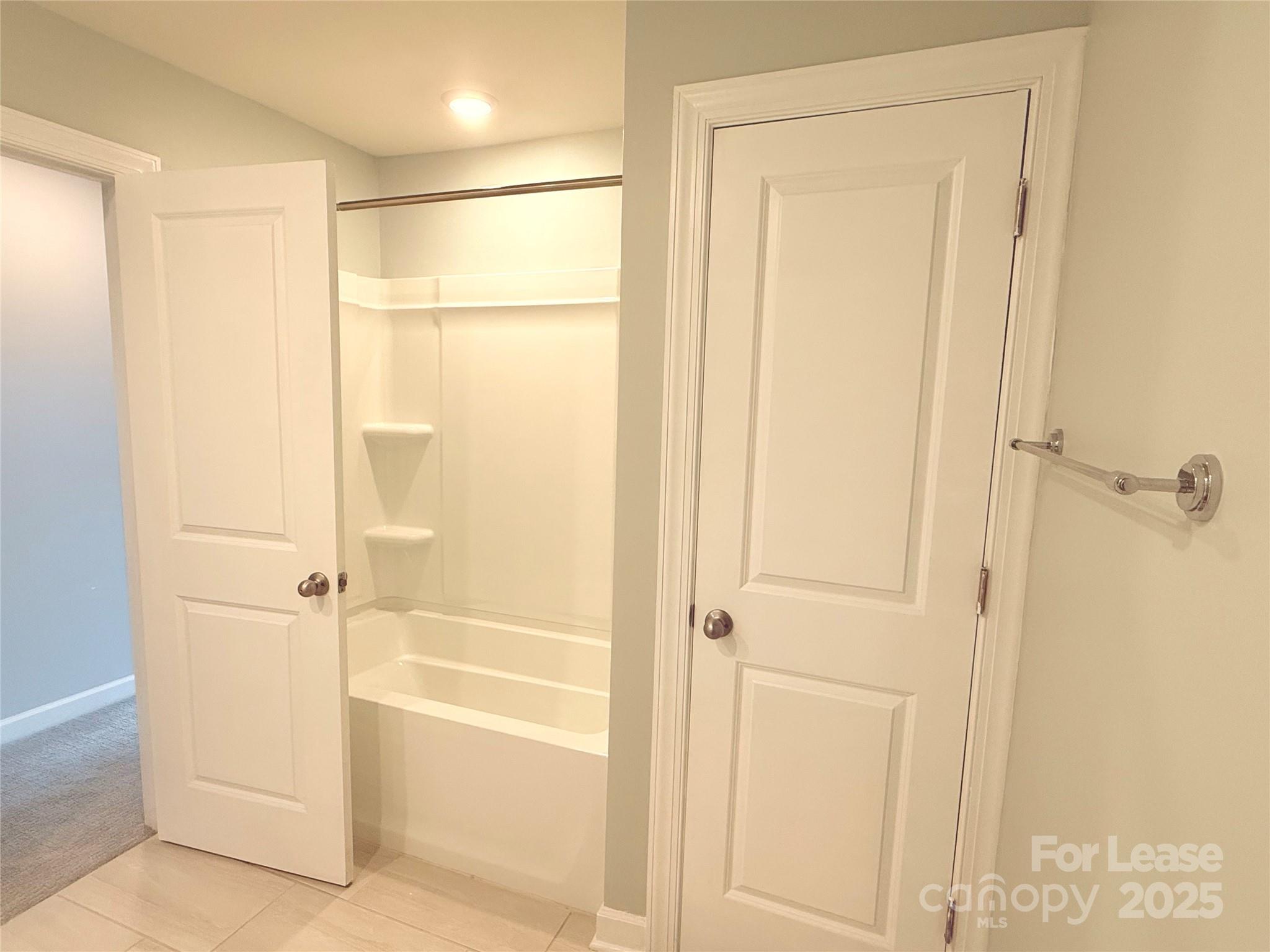 Kellswater Bridge - Residential Lease