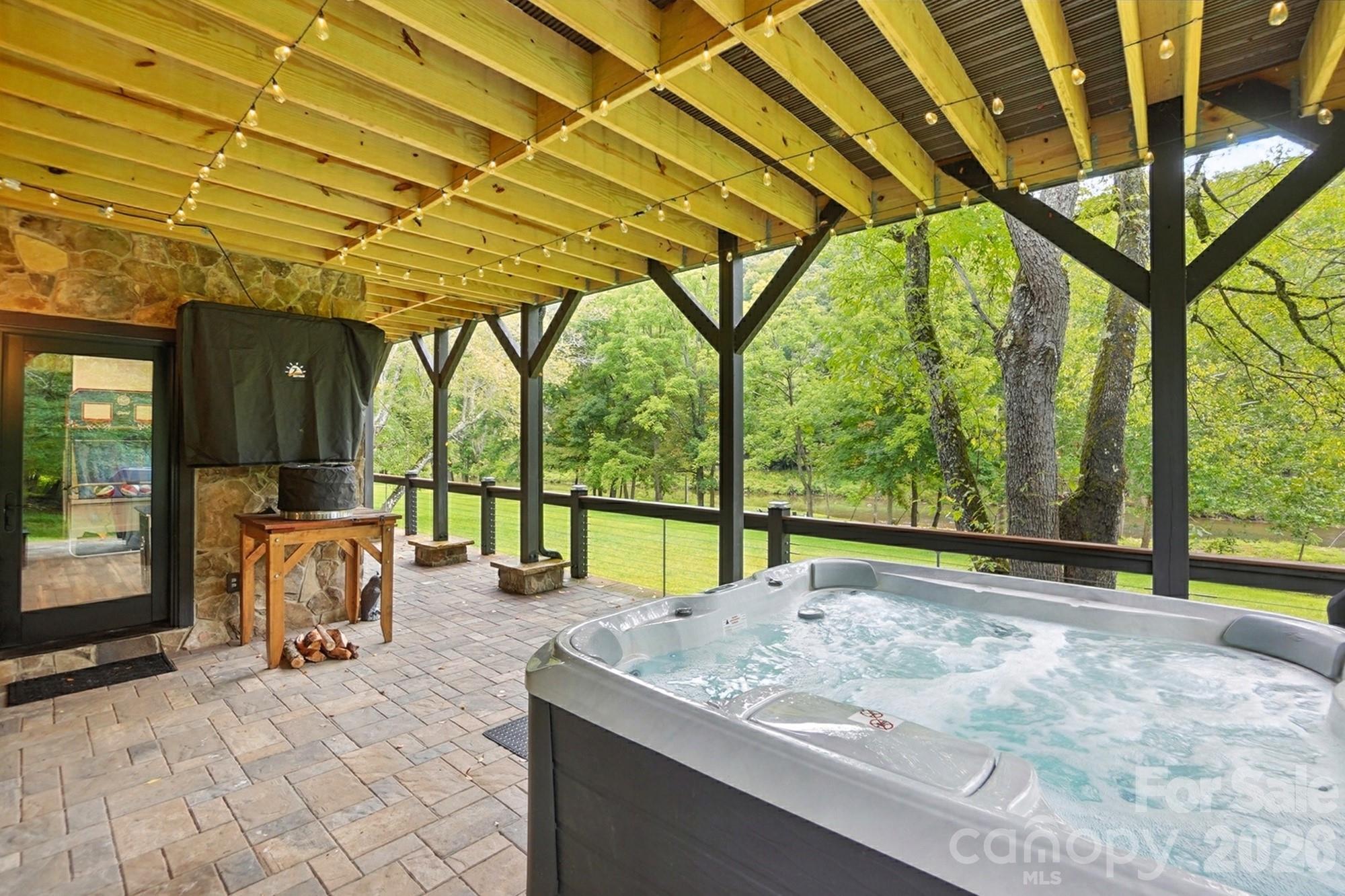 Riverside Estates - Residential