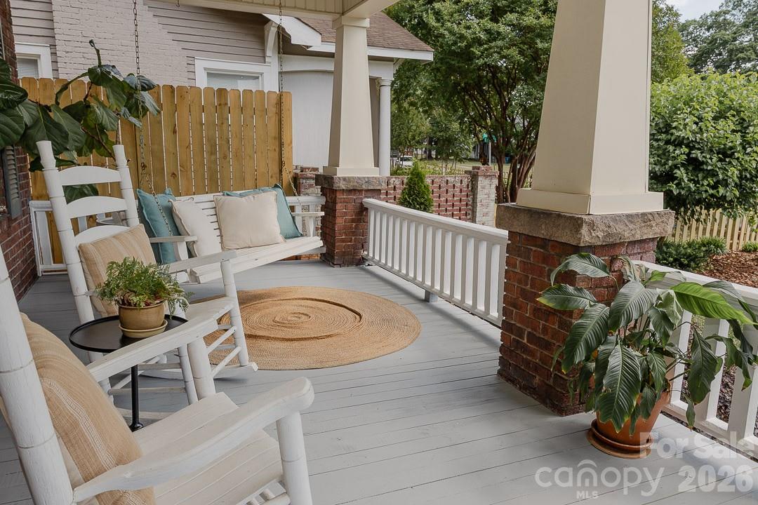 118 E Miller Street